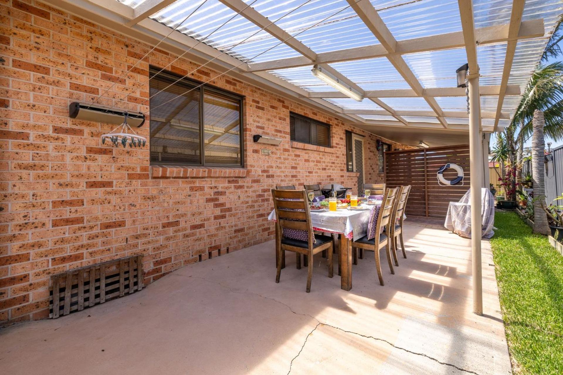 4 Gilchrist Rd - Pet Friendly, Air Con, Wi-Fi Villa Salamander Bay Exterior foto